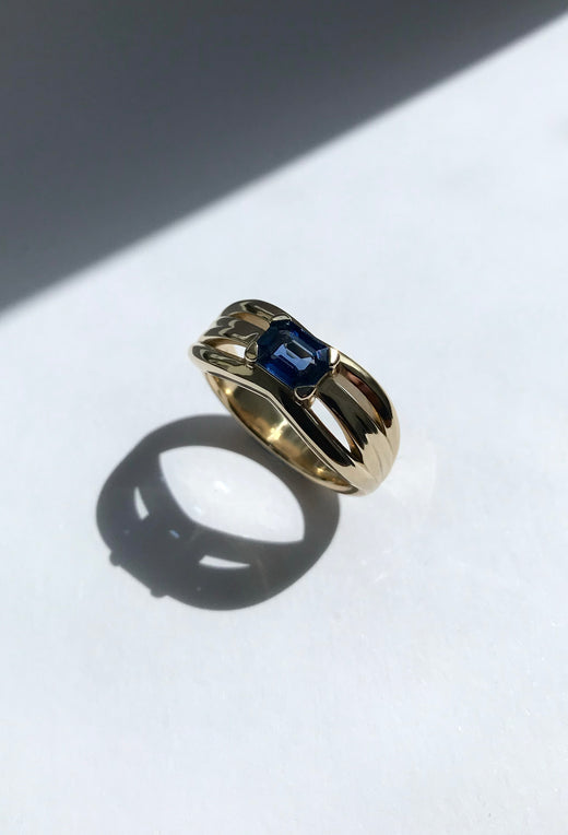 Solid 18ct Yellow Gold & Octagon Cut Blue Sapphire engagement ring