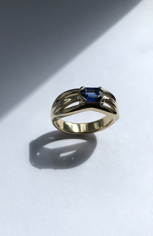 Solid 18ct Yellow Gold & Octagon Cut Blue Sapphire engagement ring