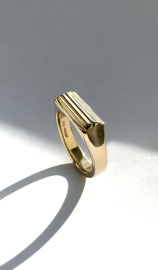 Solid 9ct Wedding Band