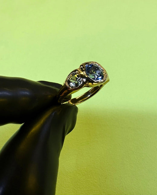 18ct Sapphire Ring 3