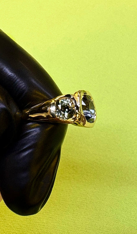 18ct Shapphire ring 2