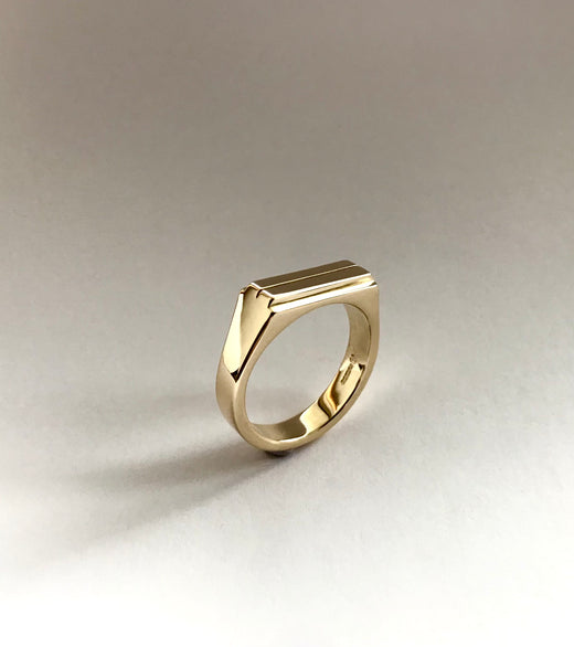 Solid 9ct Gold wedding band